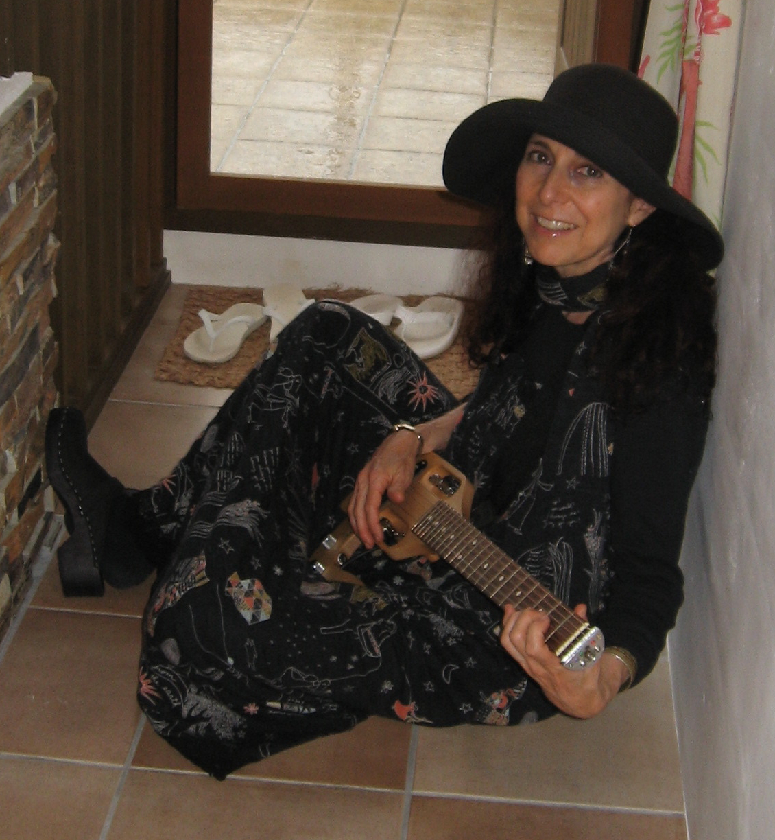 05-24-07-Japan-Hayama-Switch mag shoot-ABL at Aya Noguchi's